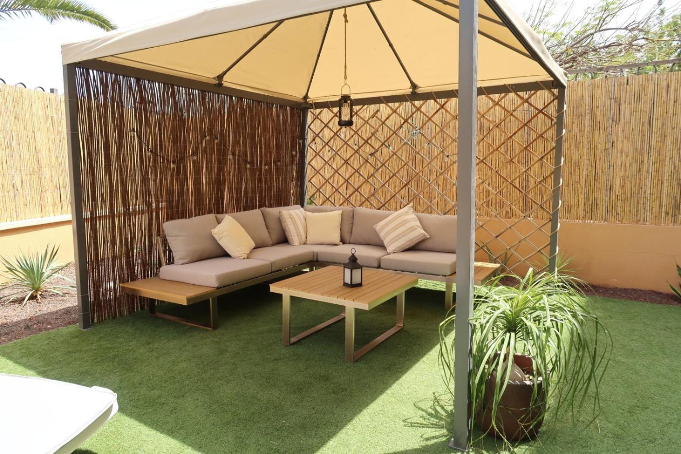 Spacious Apartment With Large Private Garden In Palm Mar Exterior photo